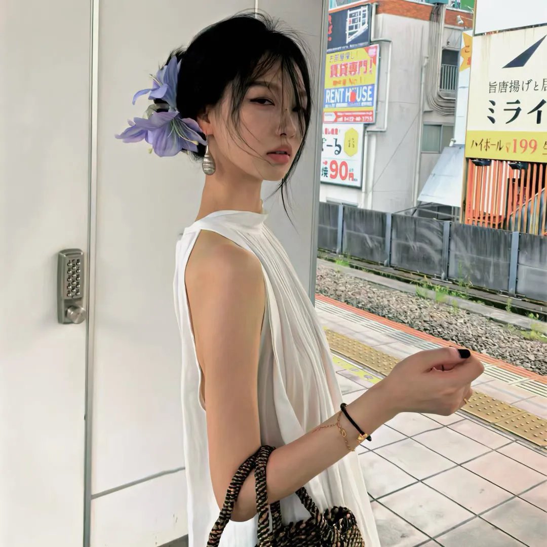 伯纳德特的真实本质